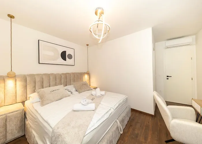 Old Town Retreat By Belmont Realty Apartament *